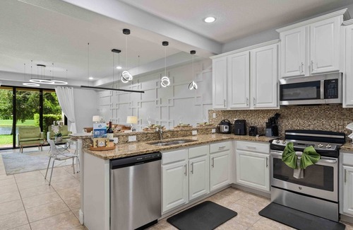 Four Corners House | 8122 -Amazing Townhome Near Disney World