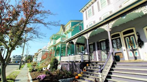 Cape May House | 817 Stockton - Whole House