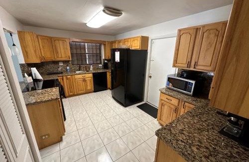 Kendale Lakes House | 82-10SW 135AV