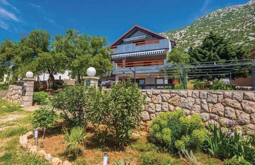 Cesarica Apartment | 82 m² Apartment ∙ 2 bedrooms ∙ 6 guests