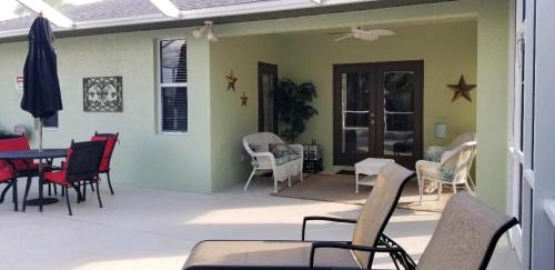 Naples Park House | 823 104th ave. N. Naples