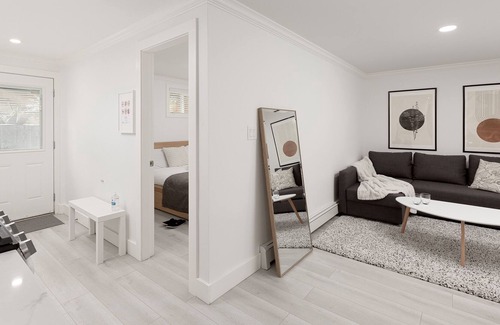 Burnaby Apartment | 8240 Manson Dr