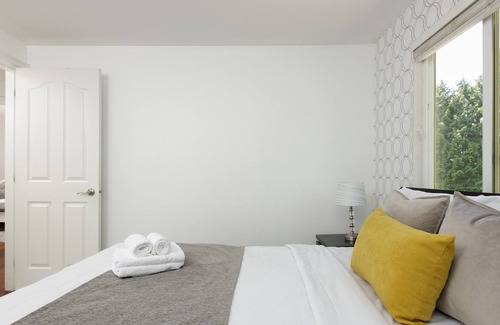 Burnaby Apartment | 8240 Manson Dr