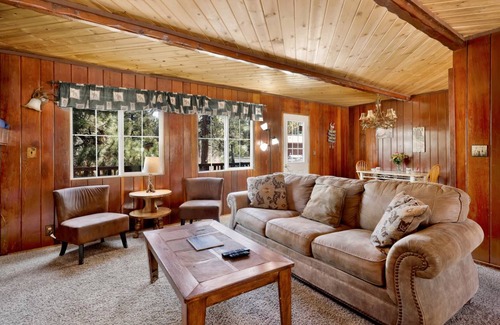 Big Bear Lake Cabin | 83 m² Cabin ∙ 1 bedroom ∙ 4 guests