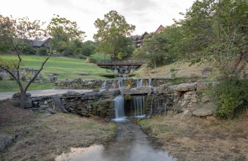 Big Cedars Condo | 84 m² Condo ∙ 1 bedroom ∙ 4 guests