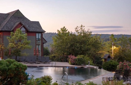 Big Cedars Condo | 84 m² Condo ∙ 1 bedroom ∙ 4 guests