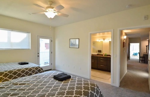 Paradise Valley Apartment | 8402 - Spacious Apartment with A/C & Elevator near SFO