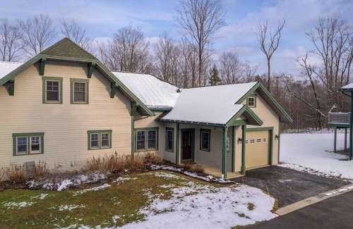 Clymer House | 8438 Canterbury · Luxury Mountain Top Living For The Whole Family