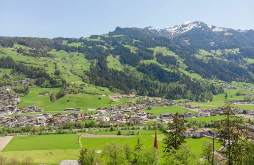 Hippach Apartment | 85 m² Apartment ∙ 2 bedrooms ∙ 7 guests