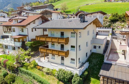 Hippach Apartment | 85 m² Apartment ∙ 2 bedrooms ∙ 7 guests