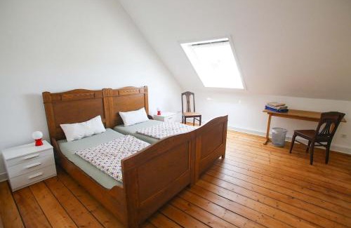 Dortmund Apartment | 85 qm DG nahe Uni und City bis 6 P 4 Zi KDB