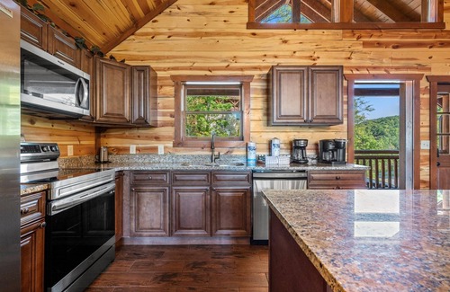 Caton Cabin | 85° Heated Indoor Pool, Hot Tub, and Game Room, Close to Attractions