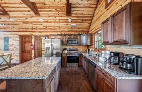 Caton Cabin | 85° Heated Indoor Pool, Hot Tub, and Game Room, Close to Attractions