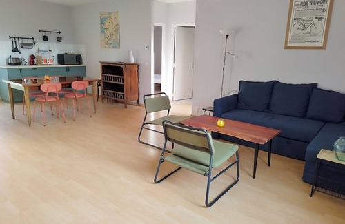 Livinhac-le-Haut Apartment | 85m2 apartment in 18th century house in the heart of the village.