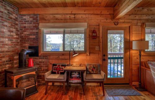 San Juan River Village House | 880 Harman Ave
