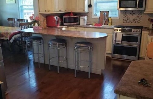 Dunnville Cottage | 898 Portmaitland Rd
