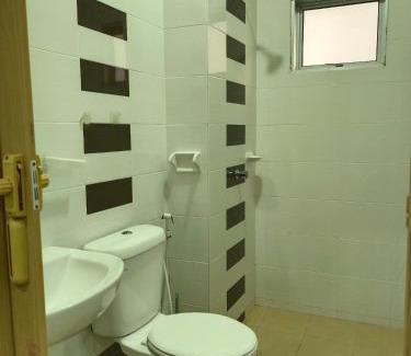 Taman Teratai House | 8Pax comfortable setia residen