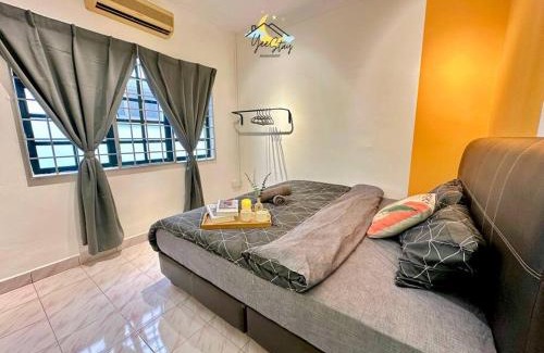 Taman Kota Laksamana House | 8pax3minsdrivetoJonkerTownArea