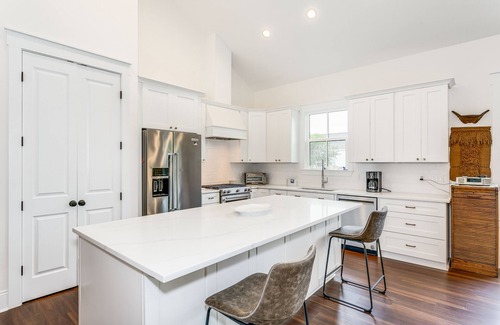 Southeast Pensacola House | 8th Ave Coastal Farmhouse Retreatn