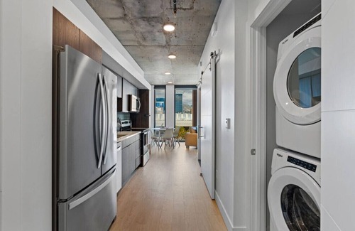 Rio Grande Apartment | 8th fl. Amazing views! Lux design! Pool/gym/Pkg!
