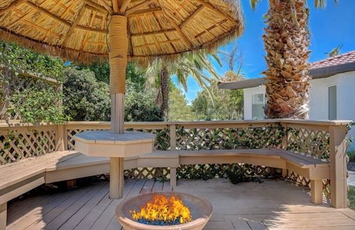 Spring Valley Villa | 8x5 Oasis - Huge Luxury Villa w/heated pool & spa