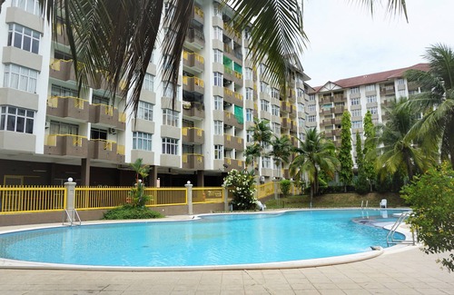 Tanjung Tanah Merah Condo | 9-11 pax 3R2B Teluk Kemang P. Dickson Condo