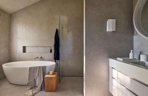 Salisbury Apartment | 9 Academy