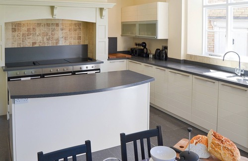 Stow Bardolph Cottage | 9 bedroom accommodation in Stow Bardolph, near King&rsquo;s Lynn