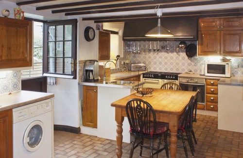 Winterbourne Abbas Cottage | 9 bedroom accommodation in Winterbourne Abbas, near Dorchester