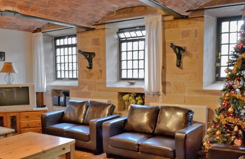 Belper Cottage | 9 bedroom accommodation in Blackbrook, near Belper