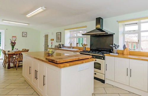 Wisbech Cottage | 9 bedroom accommodation in Three Holes, near Downham Market