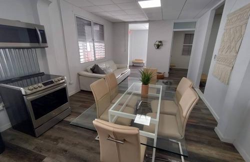 Santurce House | 9 Bedrooms Large home San Juan Santurce