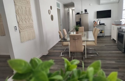 Santurce House | 9 Bedrooms Large home San Juan Santurce