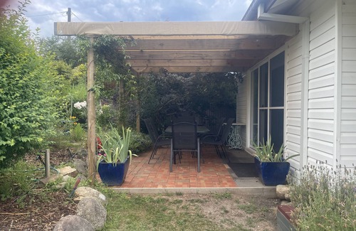 Myrtleford House | 9 Bird Avenue