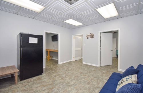 Tallassee House | 9 br/7 bath