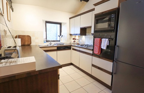 Kendal Apartment | 9 CAMDEN BUILDING, family friendly in Kendal