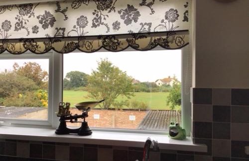 Holland-On-Sea Apartment | 9 Gunfleet court