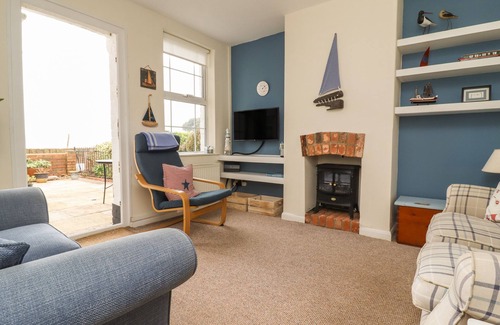 Lympstone Cottage | 9 HAREFIELD COTTAGES, pet friendly, with a garden in Lympstone