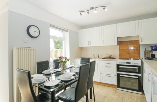 St. Ann's Chapel House | 9 MANORCOMBE BUNGALOWS, pet friendly, with a garden in Callington