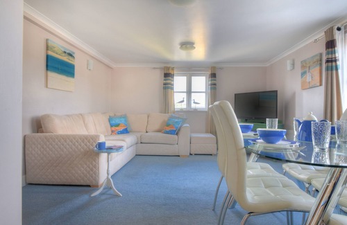 West Bay Cottage | 9 MARITIME HOUSE, family friendly in West Bay