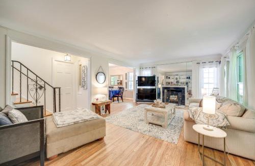 University Heights House | 9 Mi to Cleveland Home Near Hospitals and Colleges