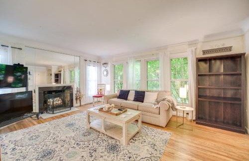 University Heights House | 9 Mi to Cleveland Home Near Hospitals and Colleges