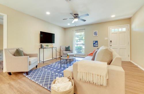 Vance Jackson House | 9 Mi to Downtown Home with Deck in San Antonio