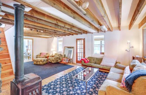 Taghkanic House | 9 Mi to Dtwn Hudson Pet-Friendly Home with Pool