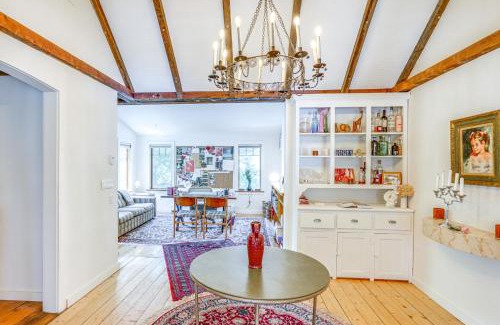 Taghkanic House | 9 Mi to Dtwn Hudson Pet-Friendly Home with Pool