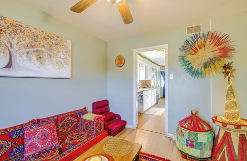 South Side House | 9 Mi to Dtwn: Spacious Retreat in Corpus Christi!