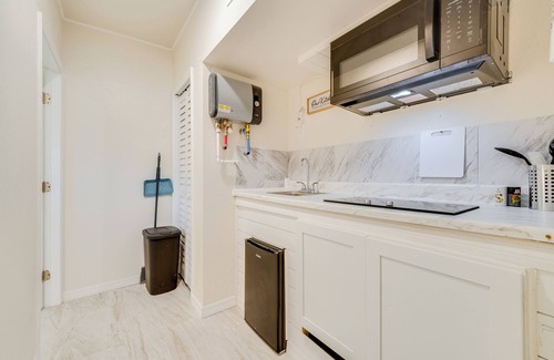 Winter Haven Apartment | 9 Mi to Legoland: Apt w/Yard in Winter Haven!