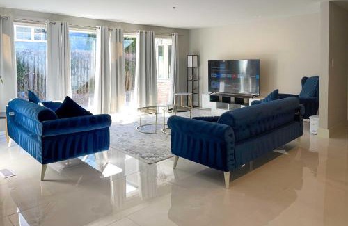Bethesda House | 9 Mi to National Mall Spacious Bethesda Retreat!