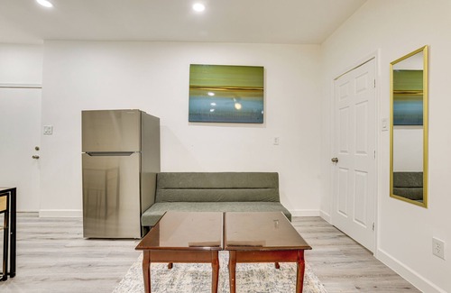 Houston Apartment | 9 Mi to Old Town Spring: Suburban Stay in Houston!