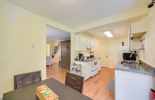 Malta House | 9 Mi to Saratoga Racetrack: Townhome w/Bicycles!